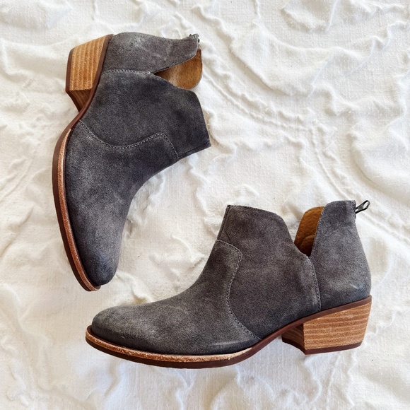 Kork Ease Skye Suede Bootie New $130 - Picture 1 of 8